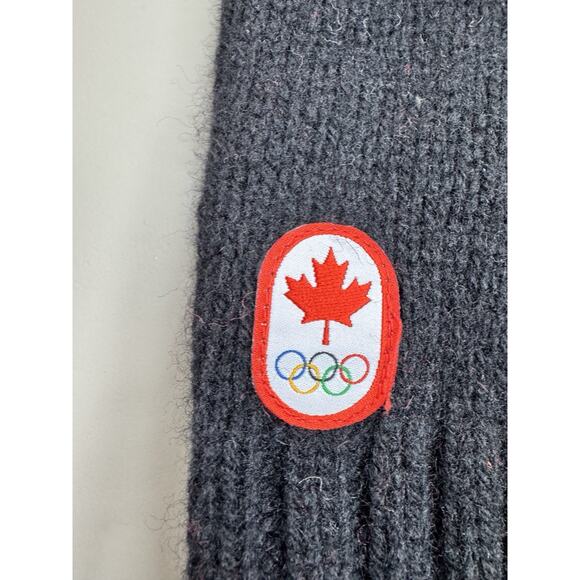 Team Canada 2014 Sochi Olympic Wool Zip Sweater M Red Beaver Maple Leaf Heritage - Picture 2 of 9